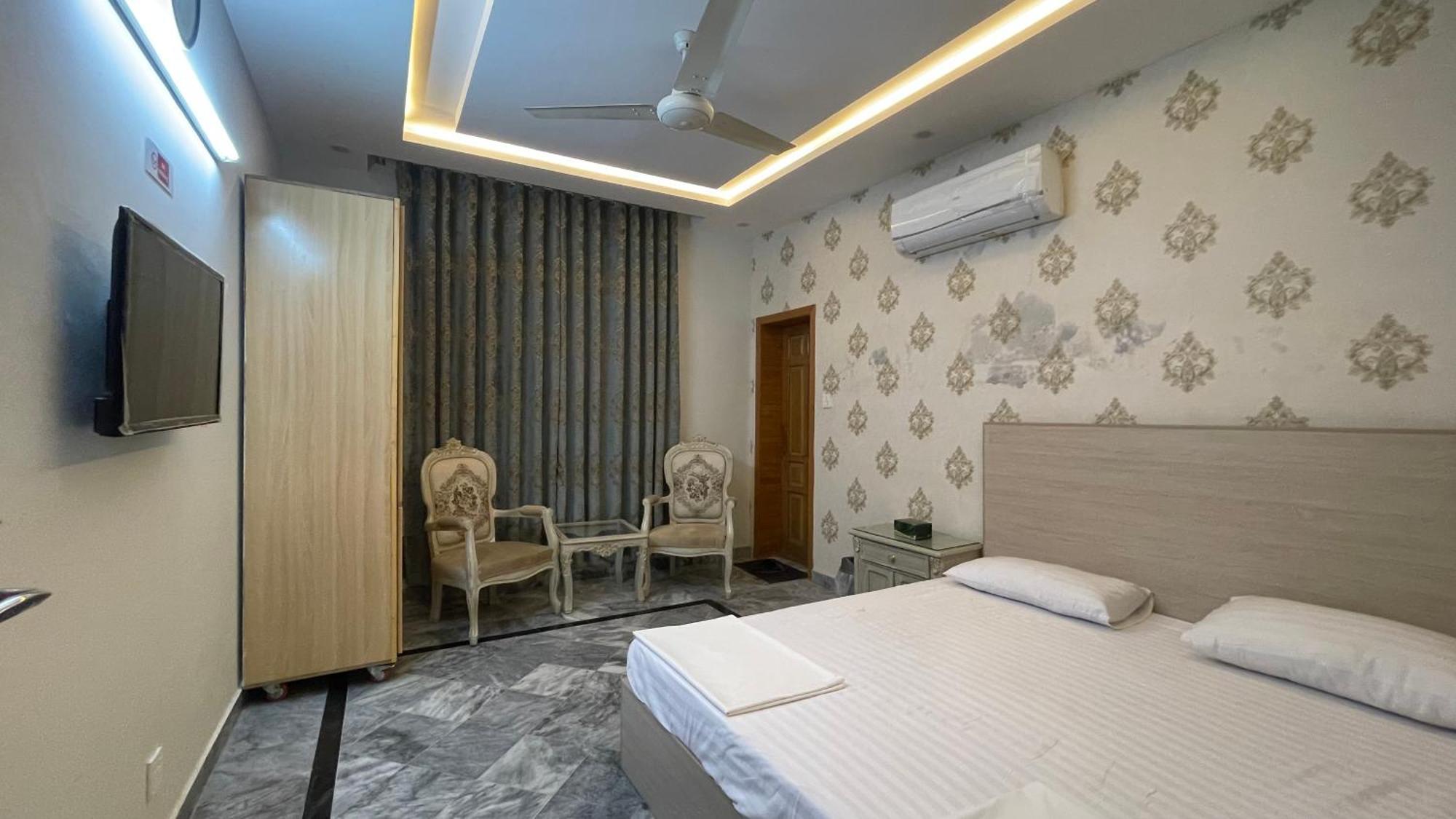 Midways Guest House And Hotels Islamabad Esterno foto