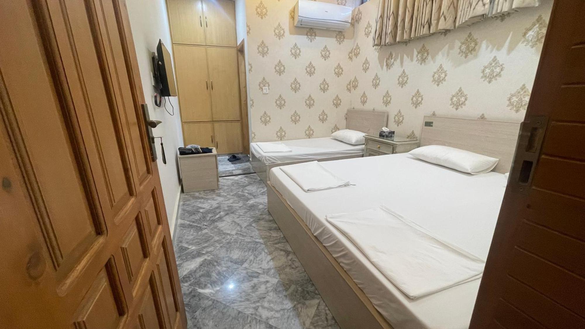Midways Guest House And Hotels Islamabad Esterno foto