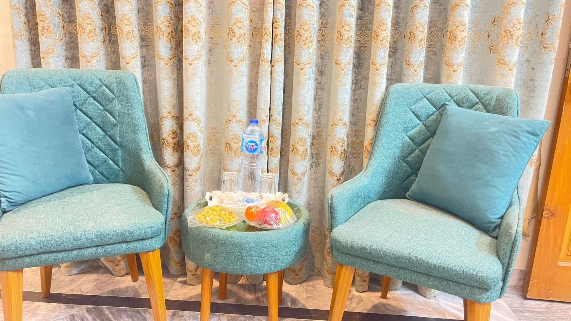 Midways Guest House And Hotels Islamabad Esterno foto