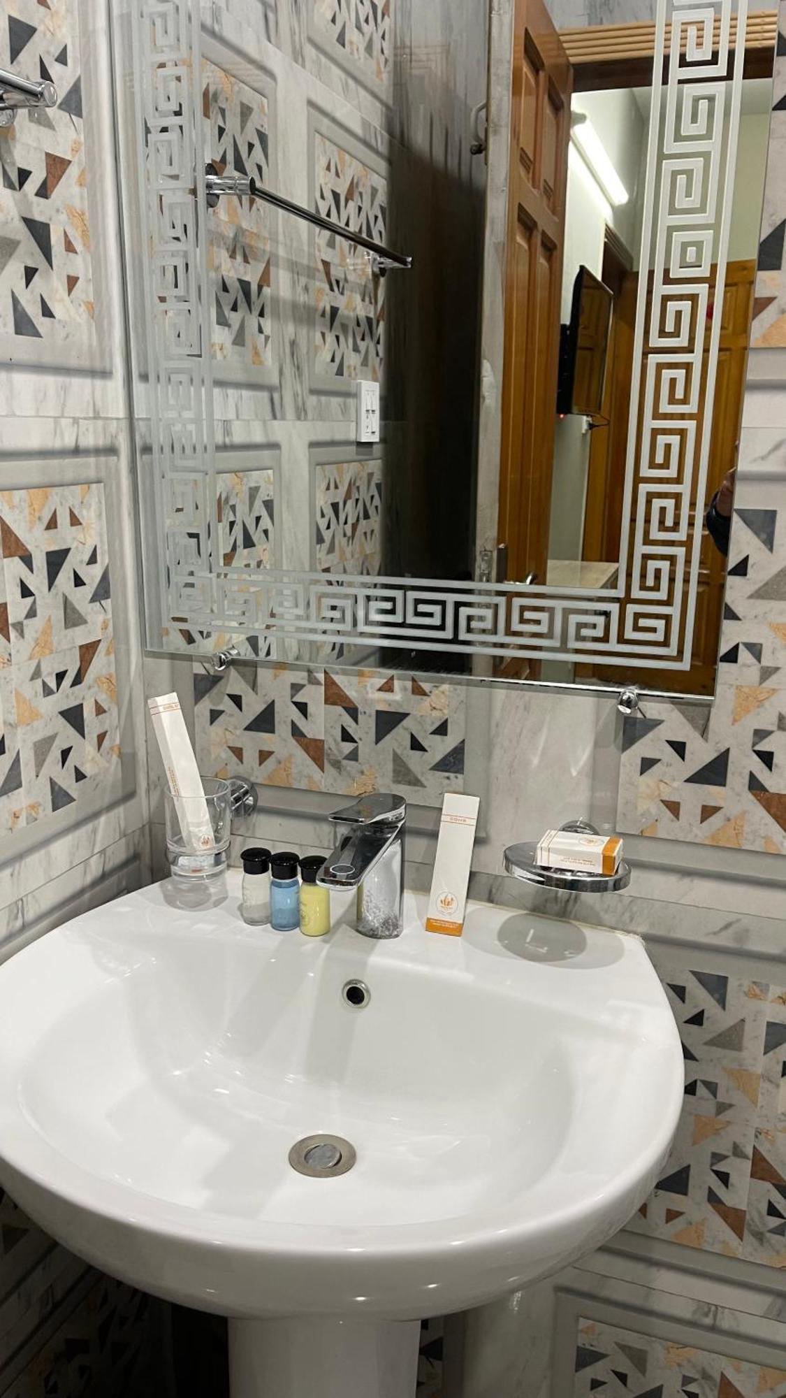 Midways Guest House And Hotels Islamabad Esterno foto